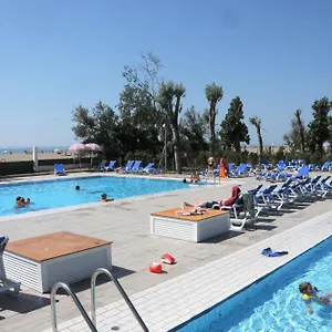 Punta Falconera & Village Campingplatz